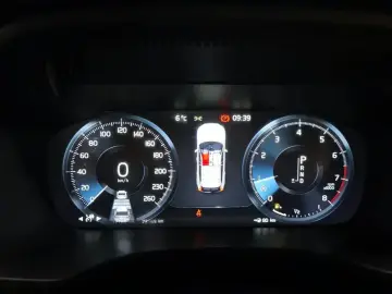 2020 Volvo XC60 с пробегом 72 169 км