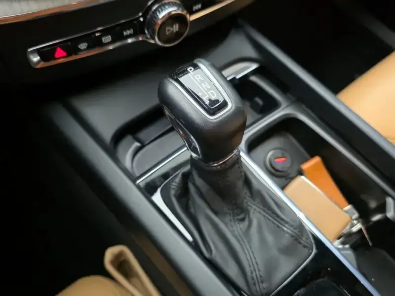 2020 Volvo XC60 с пробегом 72 169 км