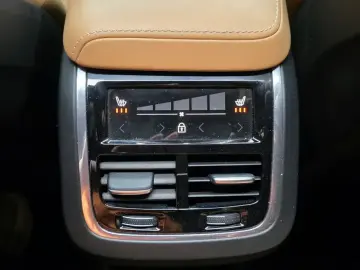 2020 Volvo XC60 с пробегом 72 169 км