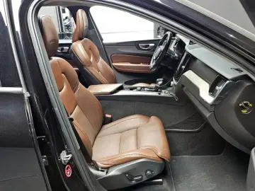 2020 Volvo XC60 с пробегом 137 735 км