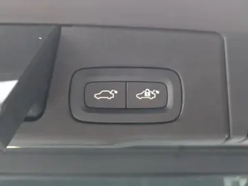 2020 Volvo XC60 с пробегом 72 169 км