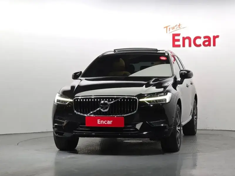 2020 Volvo XC60 с пробегом 31 884 км