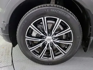 2020 Volvo XC60 с пробегом 31 884 км