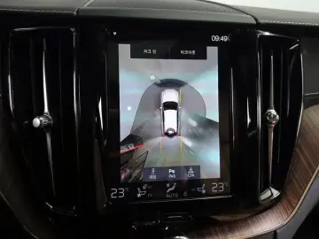 2020 Volvo XC60 с пробегом 31 884 км