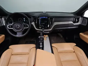 2020 Volvo XC60 с пробегом 119 714 км