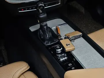 2020 Volvo XC60 с пробегом 119 714 км