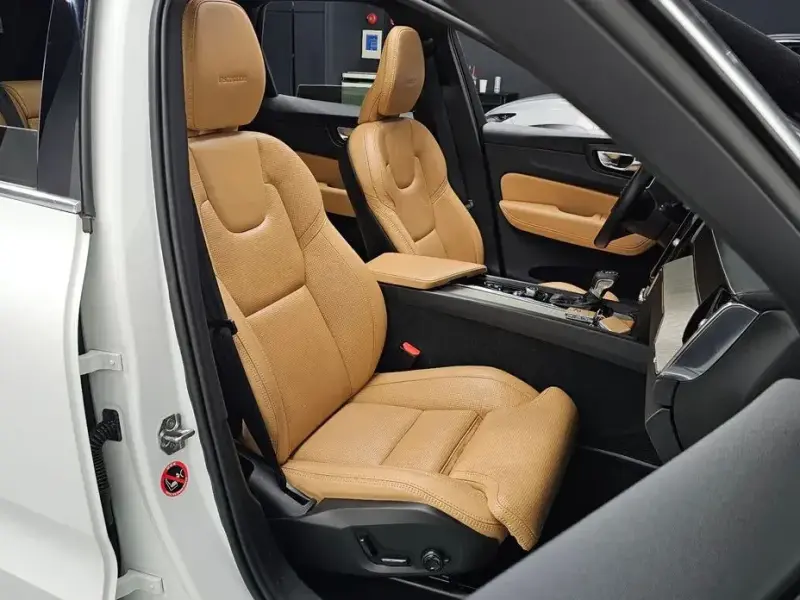 2020 Volvo XC60 с пробегом 119 714 км