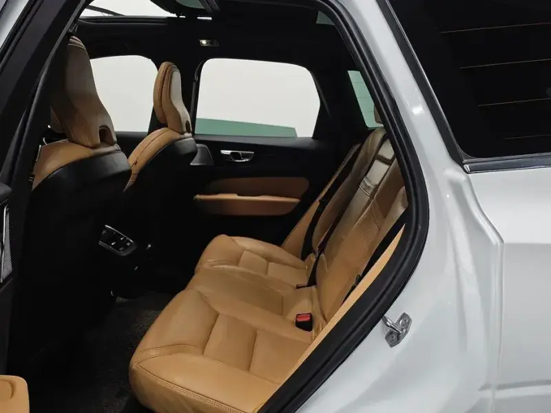 2020 Volvo XC60 с пробегом 119 714 км