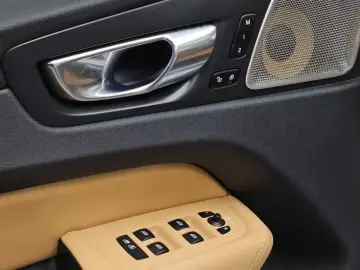 2020 Volvo XC60 с пробегом 119 714 км
