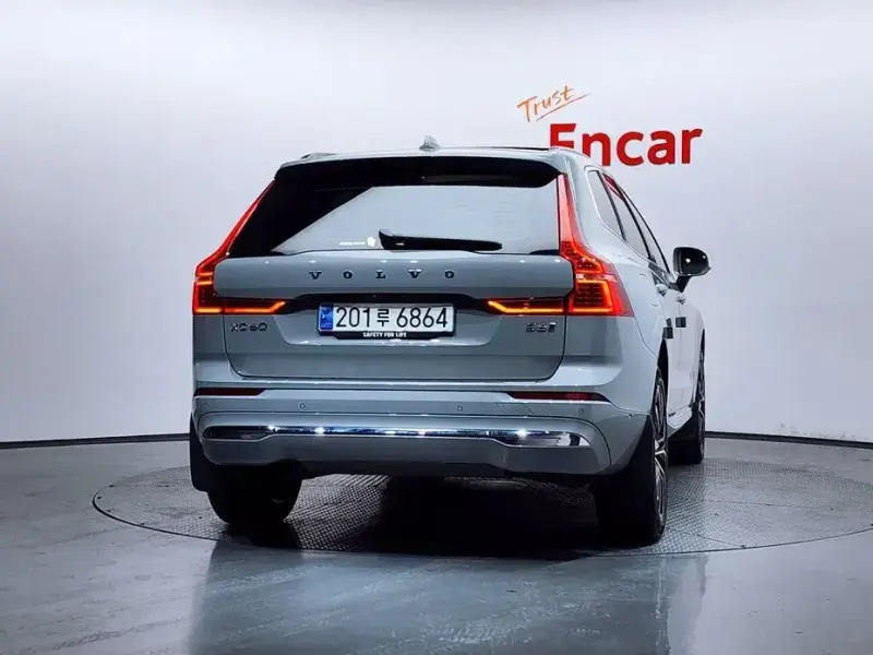 2023 Volvo XC60 с пробегом 37 144 км