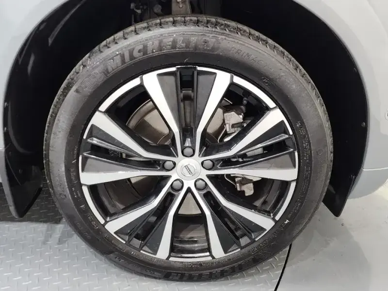 2023 Volvo XC60 с пробегом 37 144 км