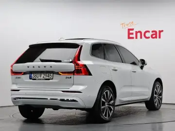 2022 Volvo XC60 с пробегом 43 004 км