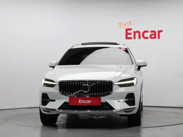 2022 Volvo XC60 с пробегом 43 004 км