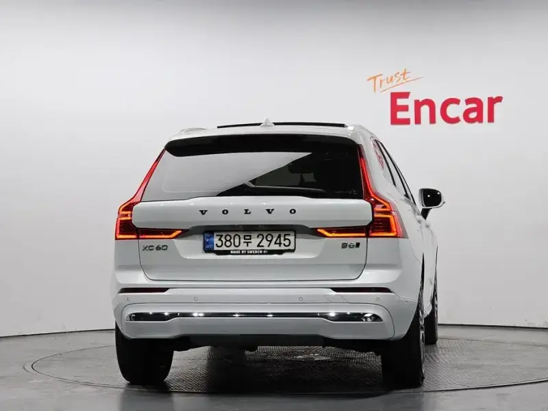 2022 Volvo XC60 с пробегом 43 004 км