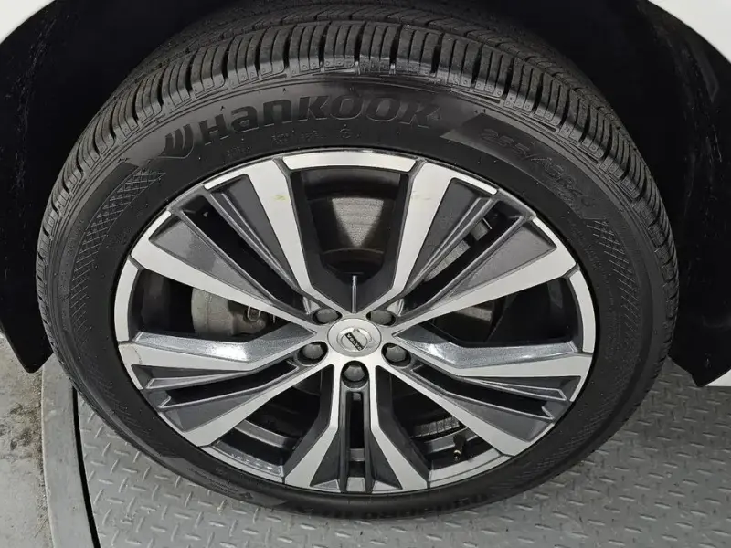 2022 Volvo XC60 с пробегом 43 004 км