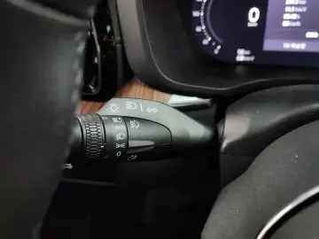 2023 Volvo XC60 с пробегом 37 144 км