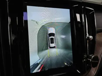 2022 Volvo XC60 с пробегом 43 004 км