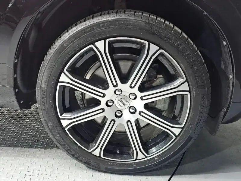 2018 Volvo XC60 с пробегом 124 885 км