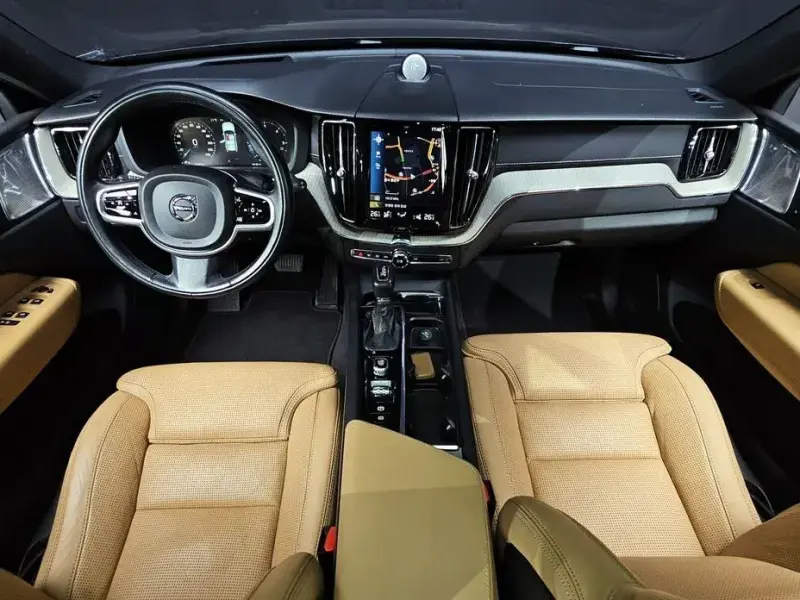 2018 Volvo XC60 с пробегом 124 885 км