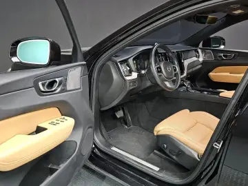 2018 Volvo XC60 с пробегом 124 885 км