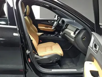 2018 Volvo XC60 с пробегом 124 885 км