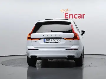 2021 Volvo XC60 с пробегом 116 765 км