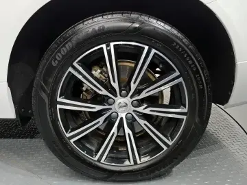 2021 Volvo XC60 с пробегом 116 765 км
