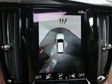 2021 Volvo XC60 с пробегом 116 765 км