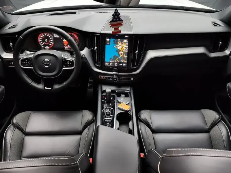 2021 Volvo XC60 с пробегом 152 267 км