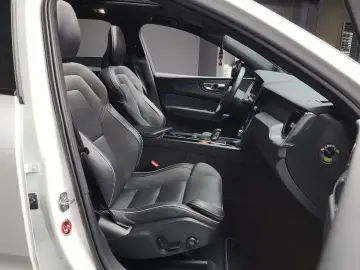 2021 Volvo XC60 с пробегом 152 267 км
