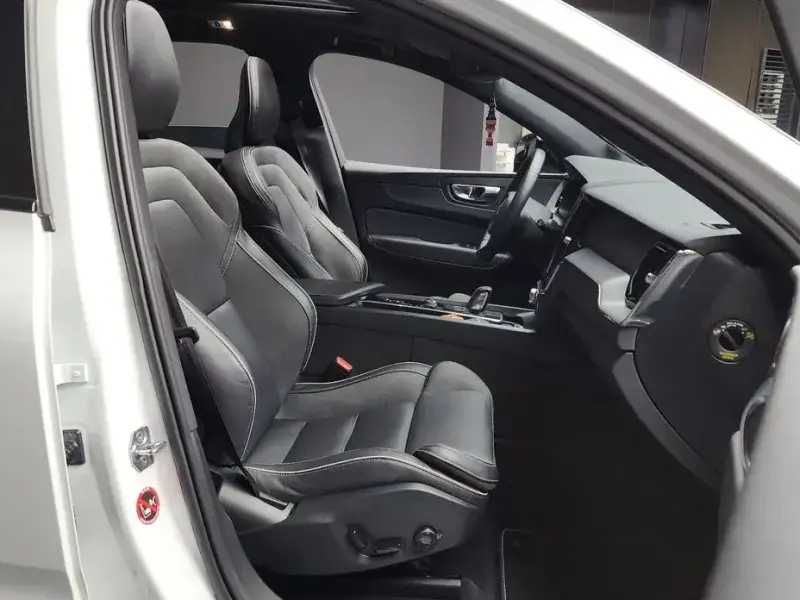 2021 Volvo XC60 с пробегом 152 267 км