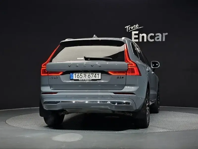 2022 Volvo XC60 с пробегом 39 057 км