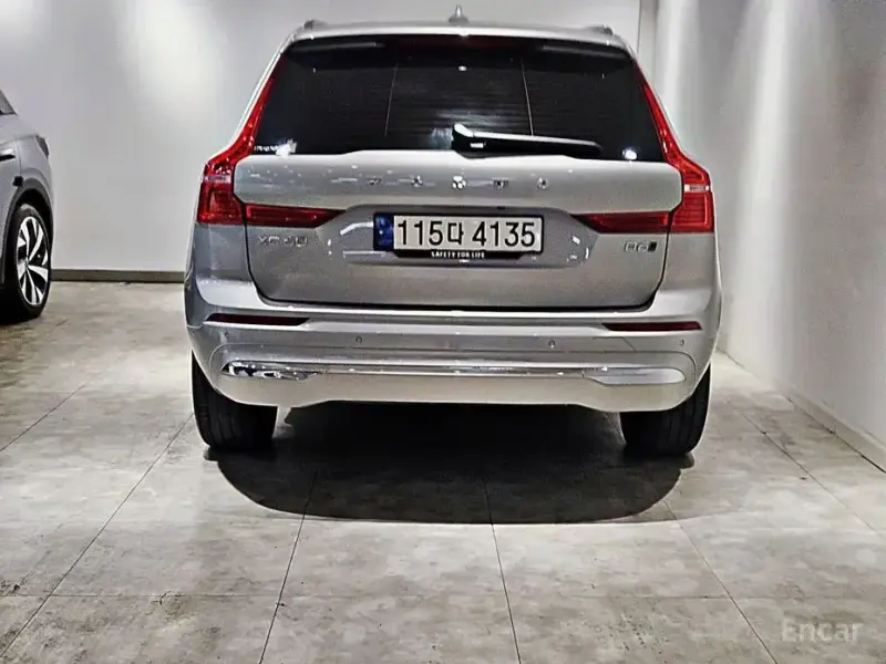 2023 Volvo XC60 с пробегом 31 283 км