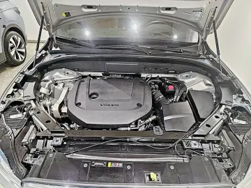 2023 Volvo XC60 с пробегом 31 283 км