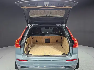 2022 Volvo XC60 с пробегом 39 057 км