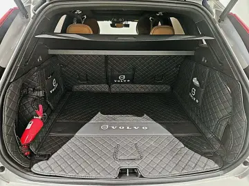 2023 Volvo XC60 с пробегом 31 283 км