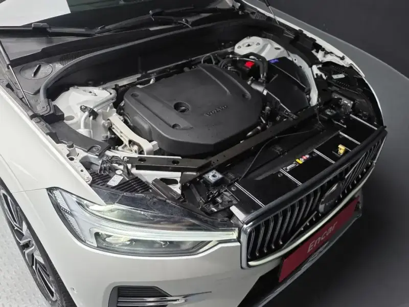 2023 Volvo XC60 с пробегом 22 169 км