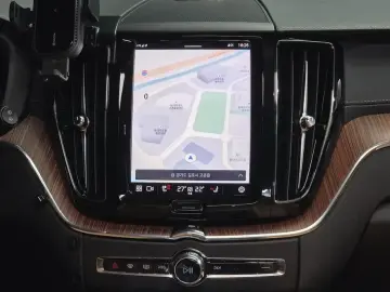 2023 Volvo XC60 с пробегом 22 169 км
