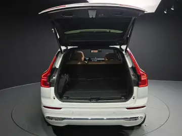 2023 Volvo XC60 с пробегом 22 169 км