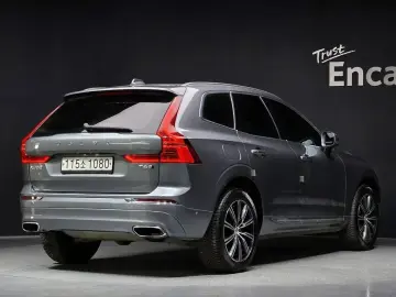 2020 Volvo XC60 с пробегом 106 414 км