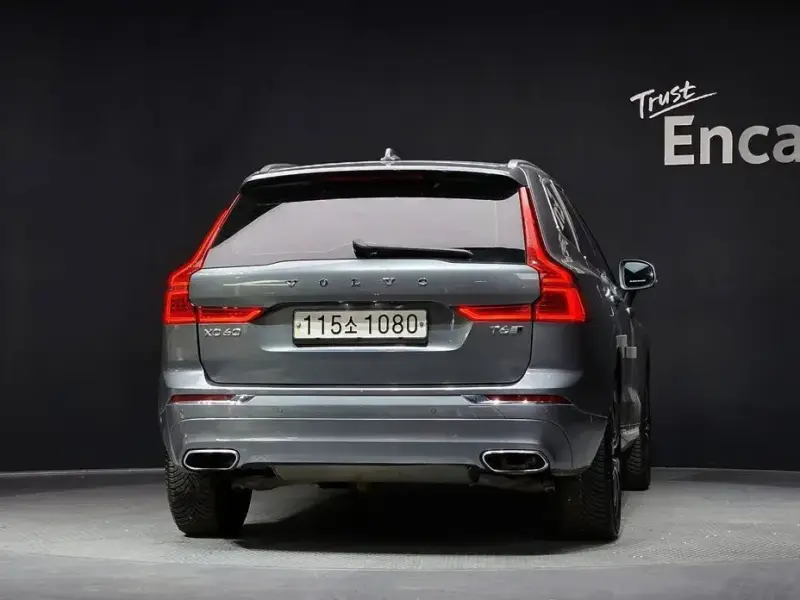 2020 Volvo XC60 с пробегом 106 414 км