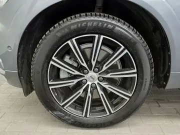 2020 Volvo XC60 с пробегом 106 414 км