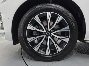 2023 Volvo XC60 с пробегом 41 838 км