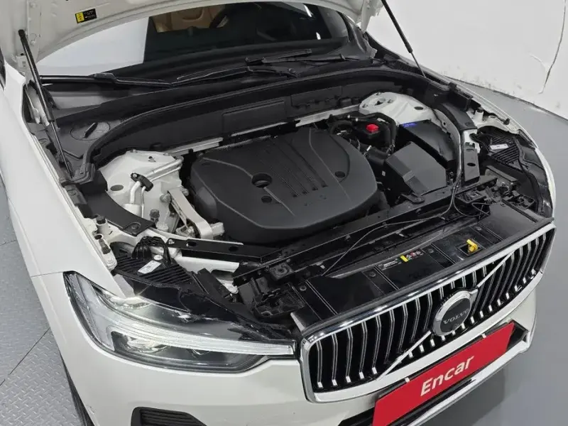 2023 Volvo XC60 с пробегом 41 838 км