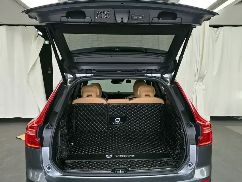2020 Volvo XC60 с пробегом 106 414 км