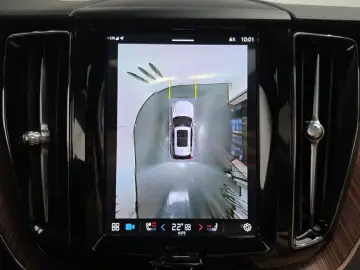 2023 Volvo XC60 с пробегом 41 838 км
