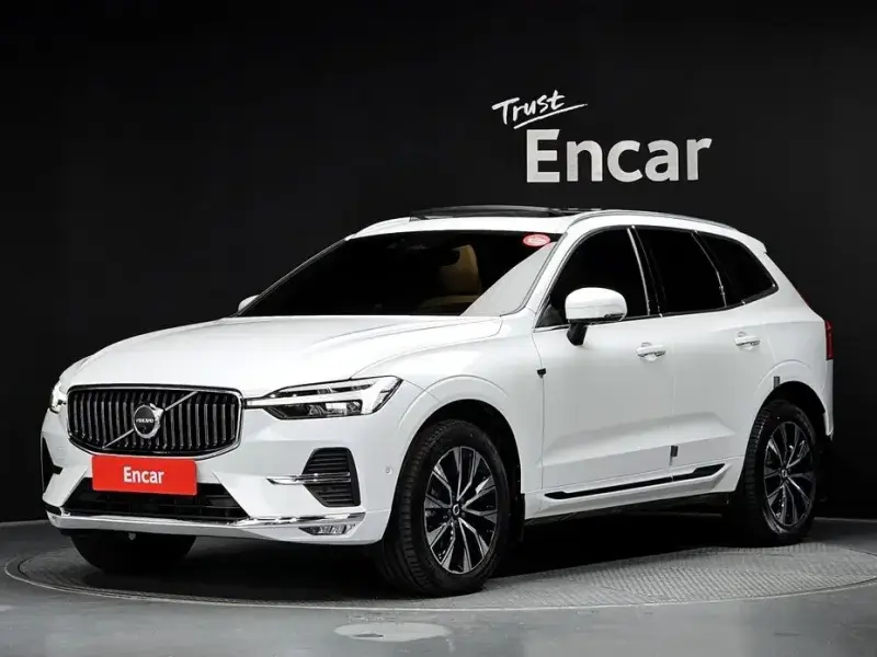 2023 Volvo XC60 с пробегом 35 194 км