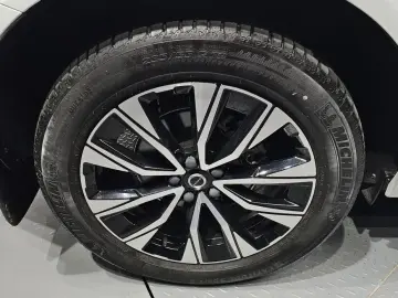 2023 Volvo XC60 с пробегом 35 194 км