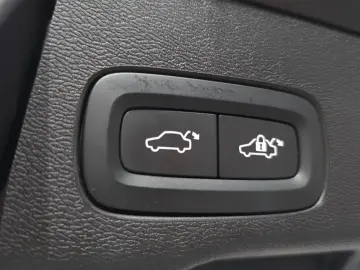 2023 Volvo XC60 с пробегом 41 838 км