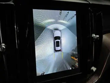 2023 Volvo XC60 с пробегом 35 194 км